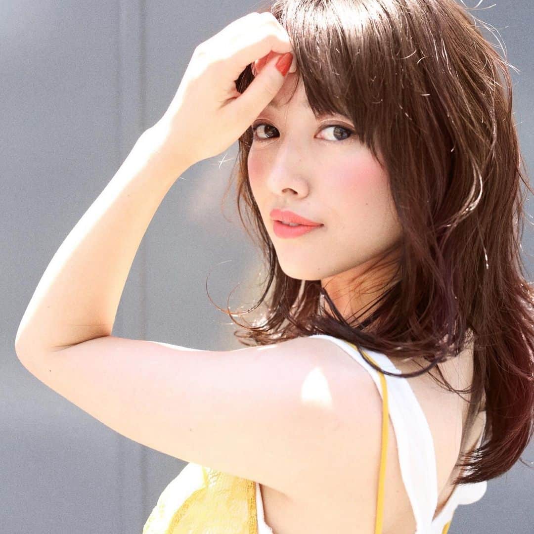 渡部幸也のインスタグラム：「ようやく梅雨明けの兆しが見えてきて、だいぶ天気も気温も上がってきました✨ やっと夏本番になりそうですね😊 今週は変わらず29日の月曜日までサロンは営業してますので、皆様からのご予約お待ちしてます✂︎ #ヘアスタイル #ヘア #髪型 #ヘアカタログ #ヘアセット #ヘアアレンジ #パーマ #カラー #ヘアカラー #hair #恵比寿美容院 #代官山美容室 #代官山美容院 #美容学生 #サロン #中目黒美容室 #中目黒美容院 #恵比寿美容室 #サロンモデル #中目黒ランチ #恵比寿ランチ #hpb_hair #中目黒 #代官山 #恵比寿 #渋谷 #ar_magazine #murua #emoda #amerivintage」