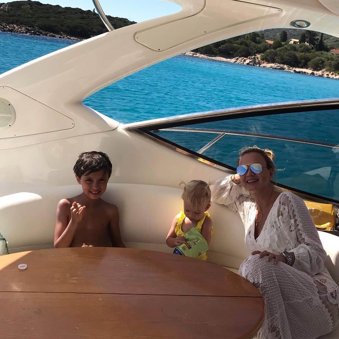 Eliana Michaelichin Bezerraのインスタグラム：「Meus amores...#sardegna #italy #manumrseminstagram #truelove #miniferias」