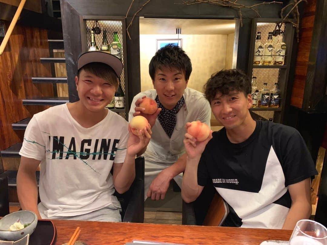 のインスタグラム：「モリコウタな日。  晩飯食べてー お喋りしてー 風呂入ってー お喋りしてー  ひたすら 森晃太な日…  最近フロ部の活動が… 非常に活発で…笑  だいたい… こいつとあいつとあいつ… わかるかなー？笑  #武岡優斗 #No41 #41 #YUTO41 #森晃太 #きっとアホ #たぶんアホ #会話のキャッチボール #鬼のハードボール #返ってきます笑 #あいつとあいつ #本日は欠席でした #フロ部活動活発 #メンバー募集しようかな #現場からは以上です🙏」