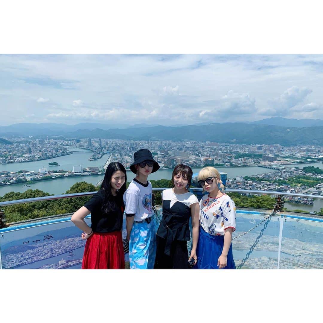 AO さんのインスタグラム写真 - (AO Instagram)「高知の五台山の展望台 街がみえてきれいでした〜 今年もよさこい頑張ろう〜 #tempurakidz#高知#五台山」7月25日 22時37分 - ao_sekiguchi