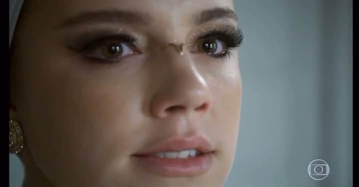 Alice Wegmannのインスタグラム：「#ÓrfãosDaTerra arrasta pro lado! 💃🏻 @redeglobo @juliadalavia @renatogoess」