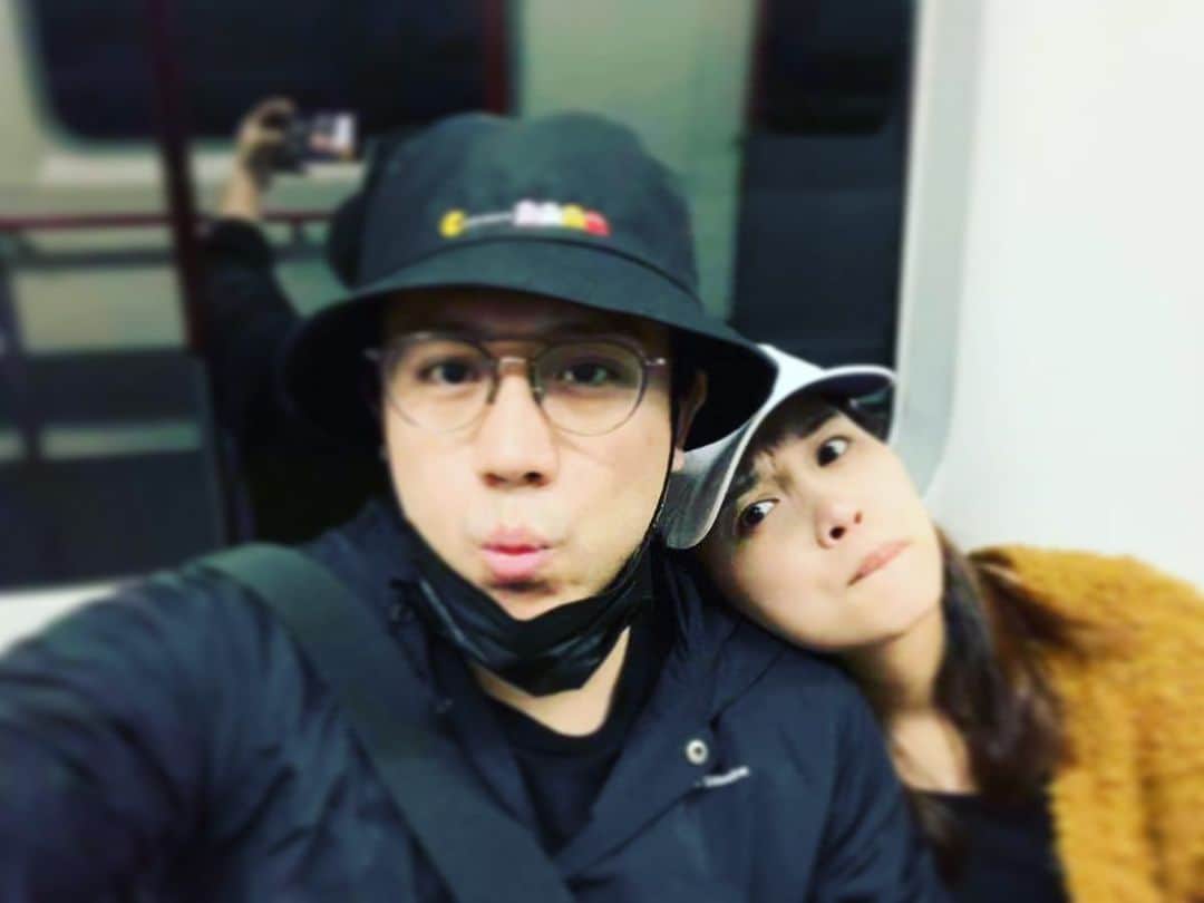スティーブン・チョンのインスタグラム：「感恩 我們將踏入人生另一階段 謝謝妳」