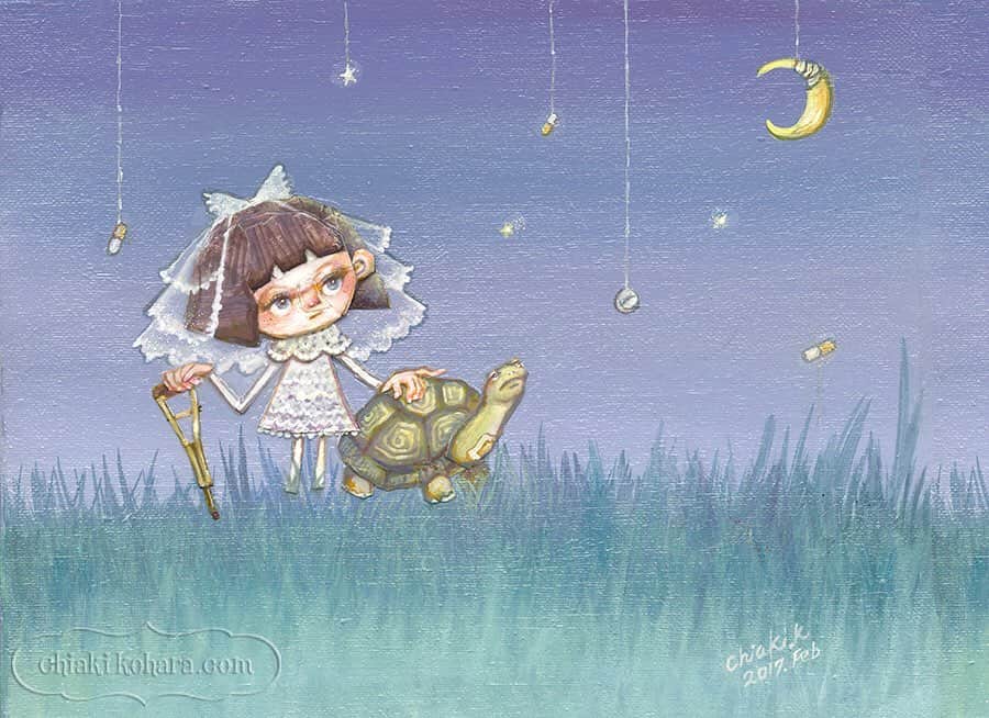 チアキコハラのインスタグラム：「《それでは ゆっくり、おやすみなさい。》. #moon#花嫁#bride #Thenslowlygotosleep #眠い#lullaby #亀 🐢#turtle🐢  #midnight#crescentmoon#art#artwork #artist #illustration#acrylicpainting #acrylic #doll #blythedoll #blythe  #今日は眠いですとても🌙 #早くこの傷がなおって #あなたが幸せになりますように #と、心から思える日がくるといいな」