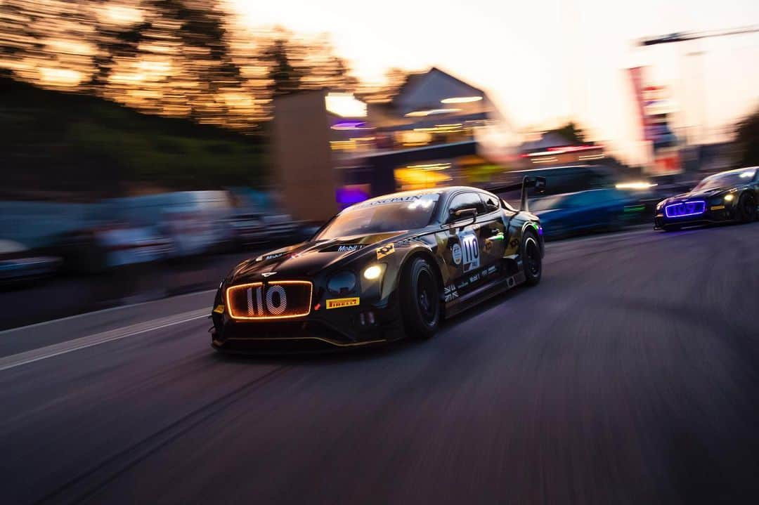 ルーカス・オルドネスさんのインスタグラム写真 - (ルーカス・オルドネスInstagram)「About last night in town. It was a true honor to drive #110 to Spa. What a magic experience driving the @bentleyracingofficial in the #Bentley100Years #ThankYouFans 📸 @drewgibsonphoto 👌  Un honor pilotar el #110 #Bentley hasta la ciudad de Spa. Miles de personas y 72 coches por toda la ciudad. @total24hoursofspa」7月25日 16時17分 - lucasordonez