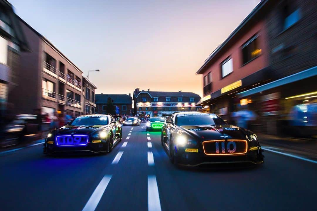 ルーカス・オルドネスさんのインスタグラム写真 - (ルーカス・オルドネスInstagram)「About last night in town. It was a true honor to drive #110 to Spa. What a magic experience driving the @bentleyracingofficial in the #Bentley100Years #ThankYouFans 📸 @drewgibsonphoto 👌  Un honor pilotar el #110 #Bentley hasta la ciudad de Spa. Miles de personas y 72 coches por toda la ciudad. @total24hoursofspa」7月25日 16時17分 - lucasordonez