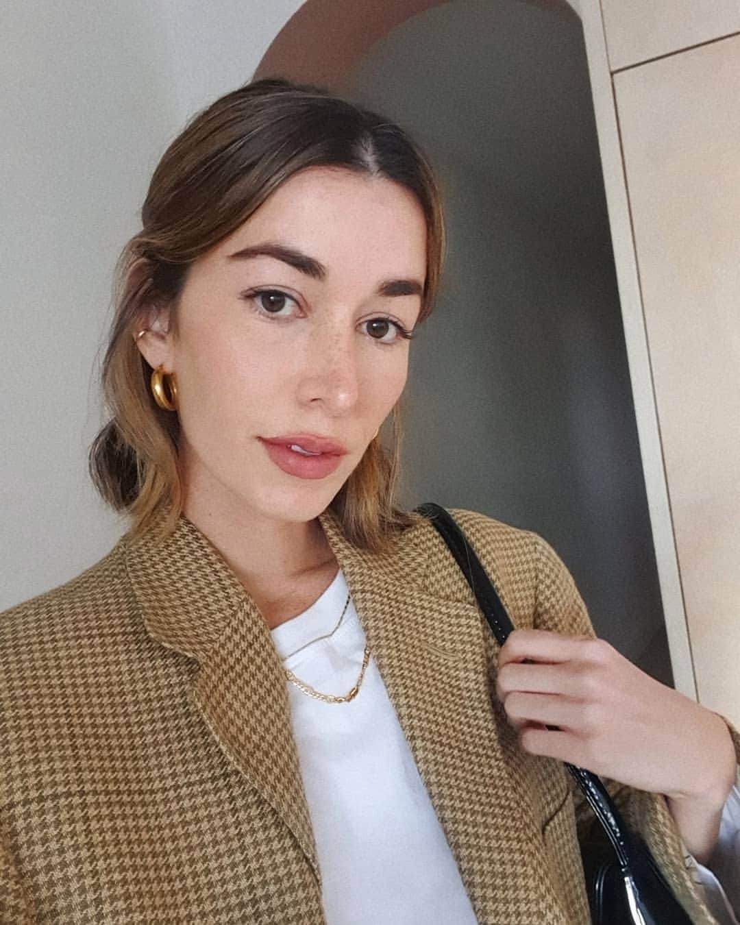 カルメン・ハミルトンのインスタグラム：「My week in hairdo's aka CHRONICLES OF HAIR. Which one is your fave? 💁‍♀️」