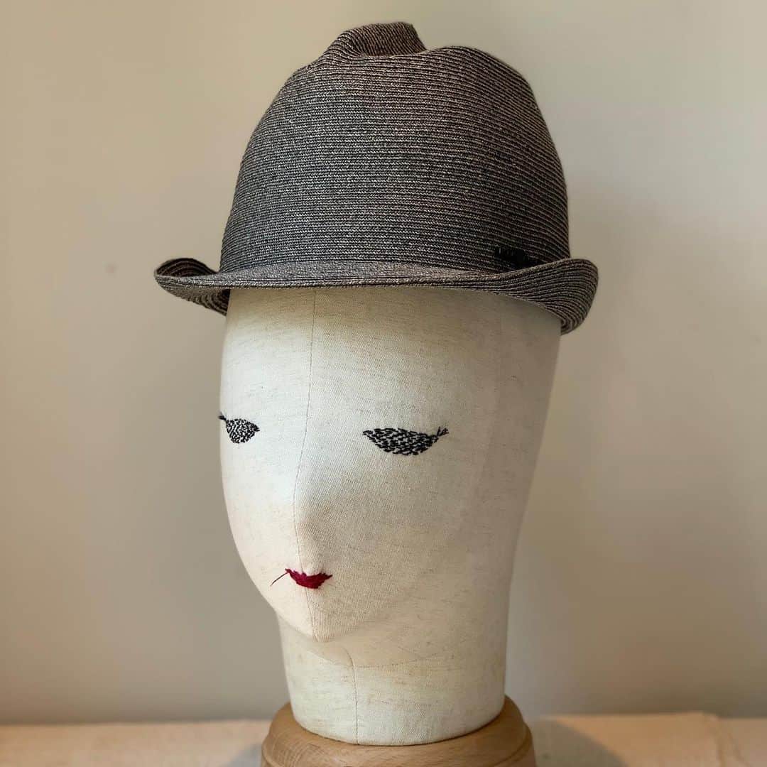 カミラフカのインスタグラム：「. pocket cap . 2buy more = 10%off . . #sale #hat #cap #kamilavka」