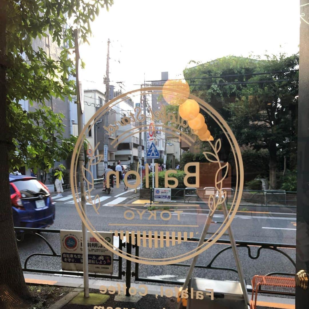 DJ TAROさんのインスタグラム写真 - (DJ TAROInstagram)「中目黒付近、駒沢通り沿いも店増えたなー セミの鳴き声やっと聞いた #セミ嫌い #cafe中目黒  take a break ☕️」7月25日 17時46分 - djtaro