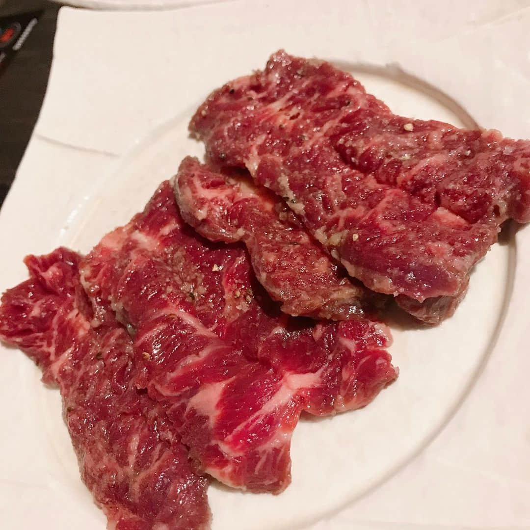 森田展義さんのインスタグラム写真 - (森田展義Instagram)「東区泉にある 『焼肉Dining 赤光』なる処で 『和牛極上の厚切りタン』なるものと 『上塩タン』なるものと 『和牛あご焼き』なるものと 『赤光サラダ』なるものと 『厳選和牛ハラミ』なるものと 『和牛タン刺し』なるものを食す！  #なる処 #なるもの食し  #nobmorley #森田展義 #東区泉 #赤光 #和牛タン刺し #和牛あご焼き #美味なるもの」7月25日 17時48分 - nobmorley