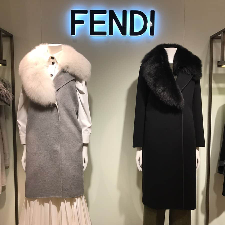 HANKYU.MODEさんのインスタグラム写真 - (HANKYU.MODEInstagram)「FENDI FAR WEAR & COLIBRI SHOES MADE TO ORDER  Until 8/6 At 5F Cotocoto Stage51 #Hankyu #HANKYUMODE #umedahankyu #阪急うめだ本店 #うめだ阪急 #阪急百貨店 #osaka #umeda #mode #luxury #fendi #フェンディ #MyFendiColibri #far #ファーウェア #shoes #シューズ」7月25日 18時00分 - hankyumode