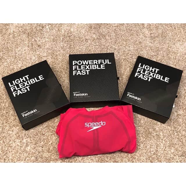 赤瀬紗也香のインスタグラム：「❁. New colour💄🌹🍎 可愛いかっこいい新作たくさんあるので、 @speedo_japan ここからチェックしてみてください😊 . @speedo_japan #MadeForThis #TheFastskinPhoenix #TeamSpeedo」