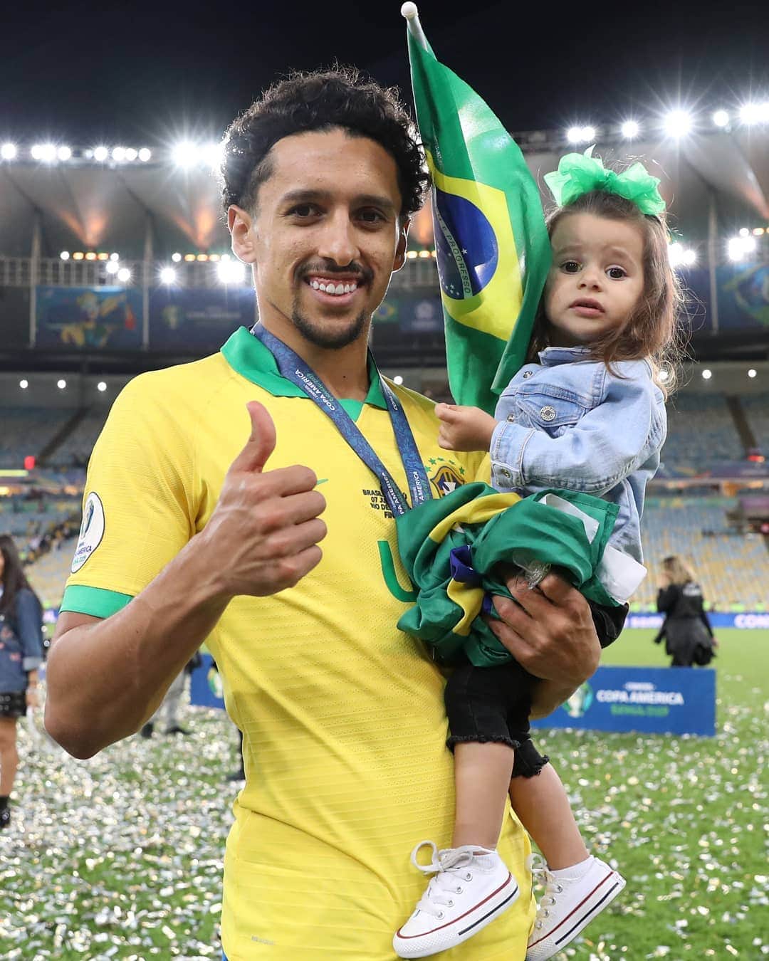 FIFAワールドカップさんのインスタグラム写真 - (FIFAワールドカップInstagram)「The latest edition of the FIFA/Coca-Cola World Ranking has seen a number of significant changes. New @copaamerica champions #Brazil leapfrogged FIFA #WorldCup winners #France in second place and trail leaders #Belgium by a narrow margin. 🇧🇷⬆️ Full ranking on FIFA.com」7月25日 18時35分 - fifaworldcup