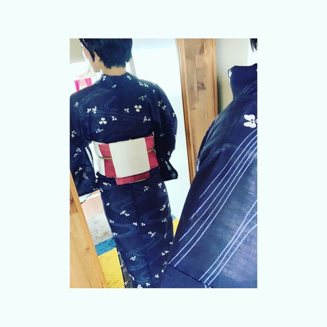 井上貴美さんのインスタグラム写真 - (井上貴美Instagram)「. ぐるっと浦安ロケ。 浴衣で楽しみました🎐 . ロケ後の冷たくて甘い癒しの時間、、🍧🍦 . . 帯はカルタ結びにしました。 椅子にもたれても平気なので楽ちんっ✨ . . 次はいつ着られるかな〜 . . #ぐるっと浦安 #jcom #浴衣 #yukata #カルタ結び #白玉ぜんざい」7月25日 18時52分 - takami__213