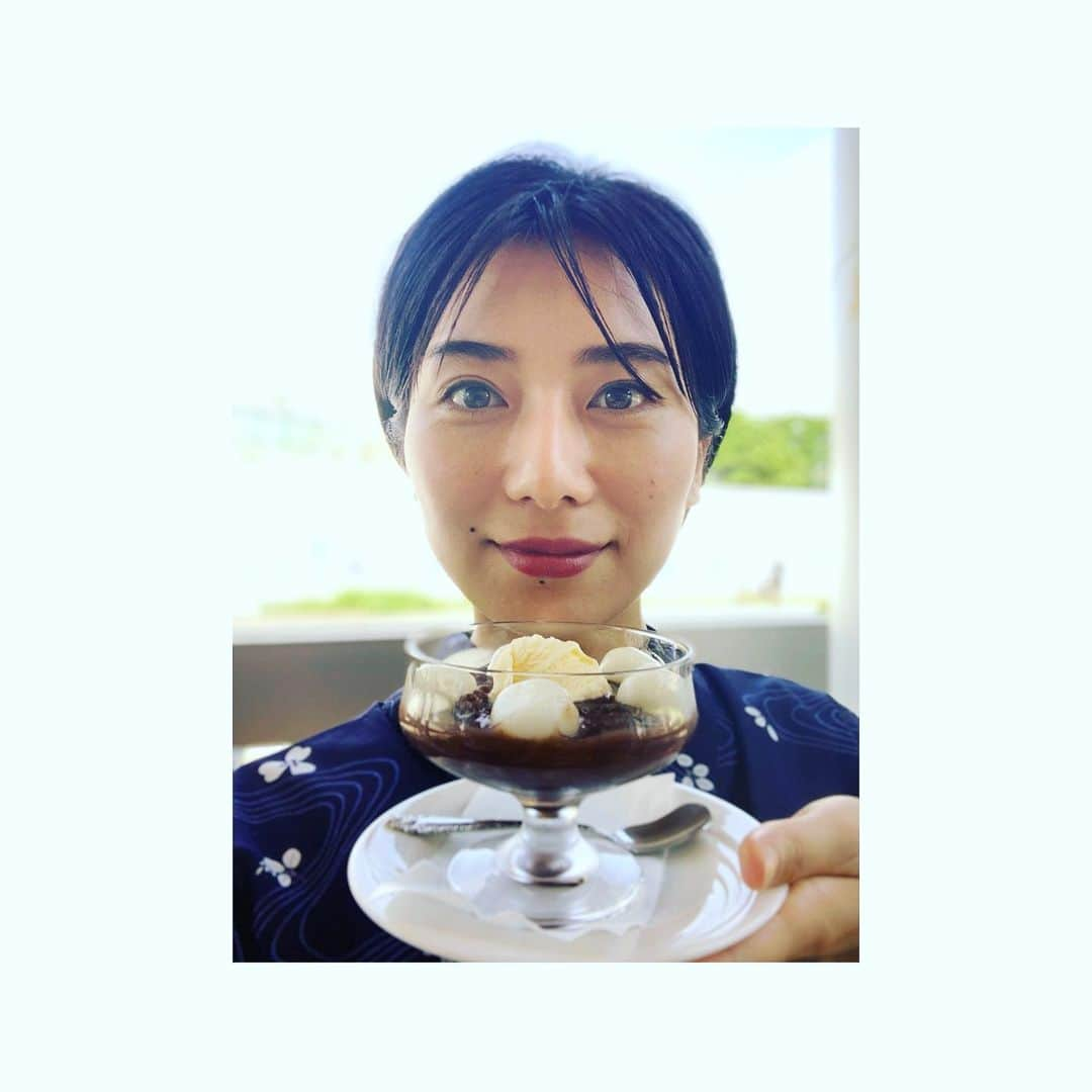 井上貴美さんのインスタグラム写真 - (井上貴美Instagram)「. ぐるっと浦安ロケ。 浴衣で楽しみました🎐 . ロケ後の冷たくて甘い癒しの時間、、🍧🍦 . . 帯はカルタ結びにしました。 椅子にもたれても平気なので楽ちんっ✨ . . 次はいつ着られるかな〜 . . #ぐるっと浦安 #jcom #浴衣 #yukata #カルタ結び #白玉ぜんざい」7月25日 18時52分 - takami__213