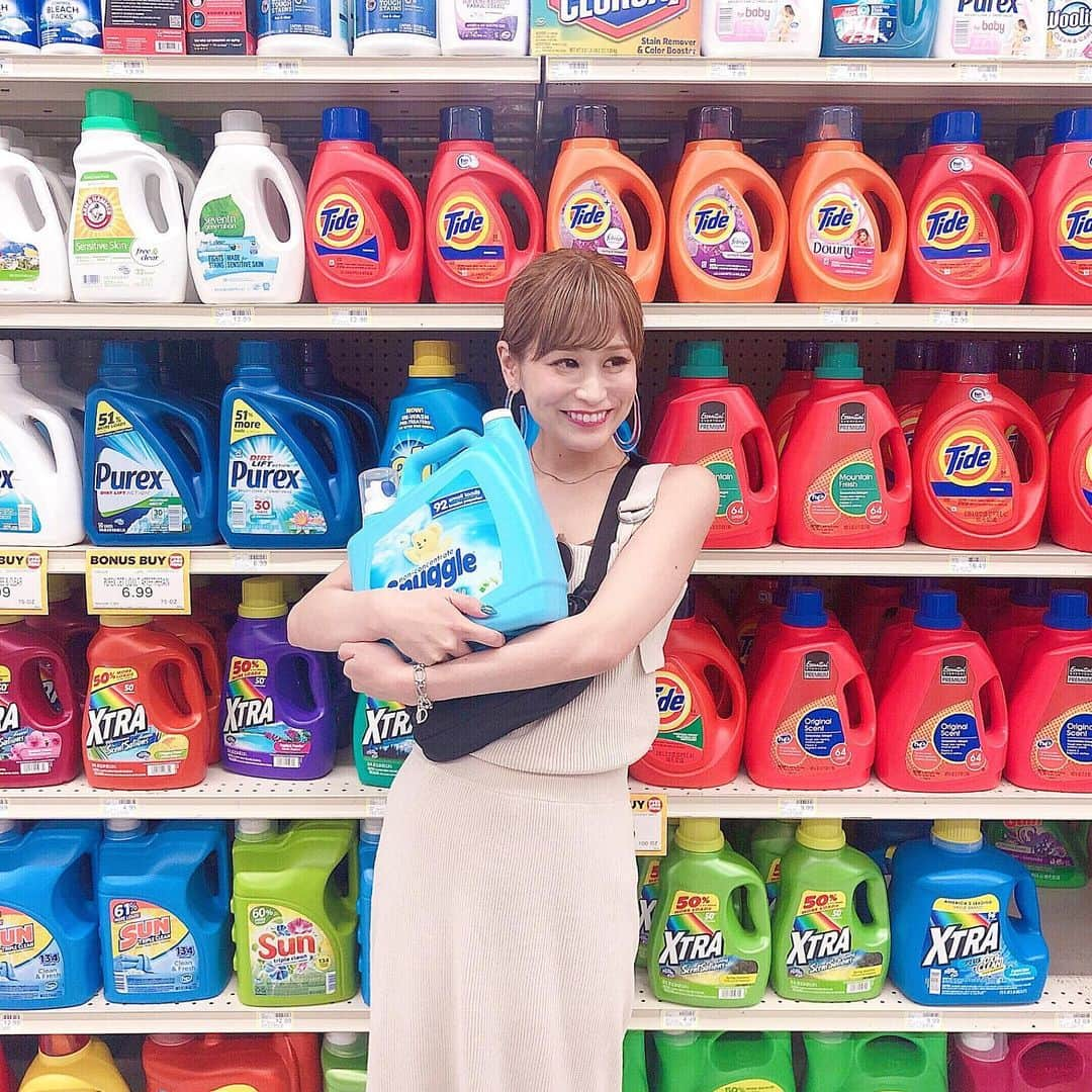 都築青空さんのインスタグラム写真 - (都築青空Instagram)「📍Supermarket in Guam 🇬🇺 . 海外のスーパーって 大きくて可愛くてテンション上がる🤣 . . #supermarket #スーパーマーケット #インスタ映え #フォトジェニック #guam #trip #guamtrip #guamgourmet #グアム #グアム旅行 #女子旅 #リゾート旅  #あおぞら旅日記」7月25日 19時38分 - aozora723