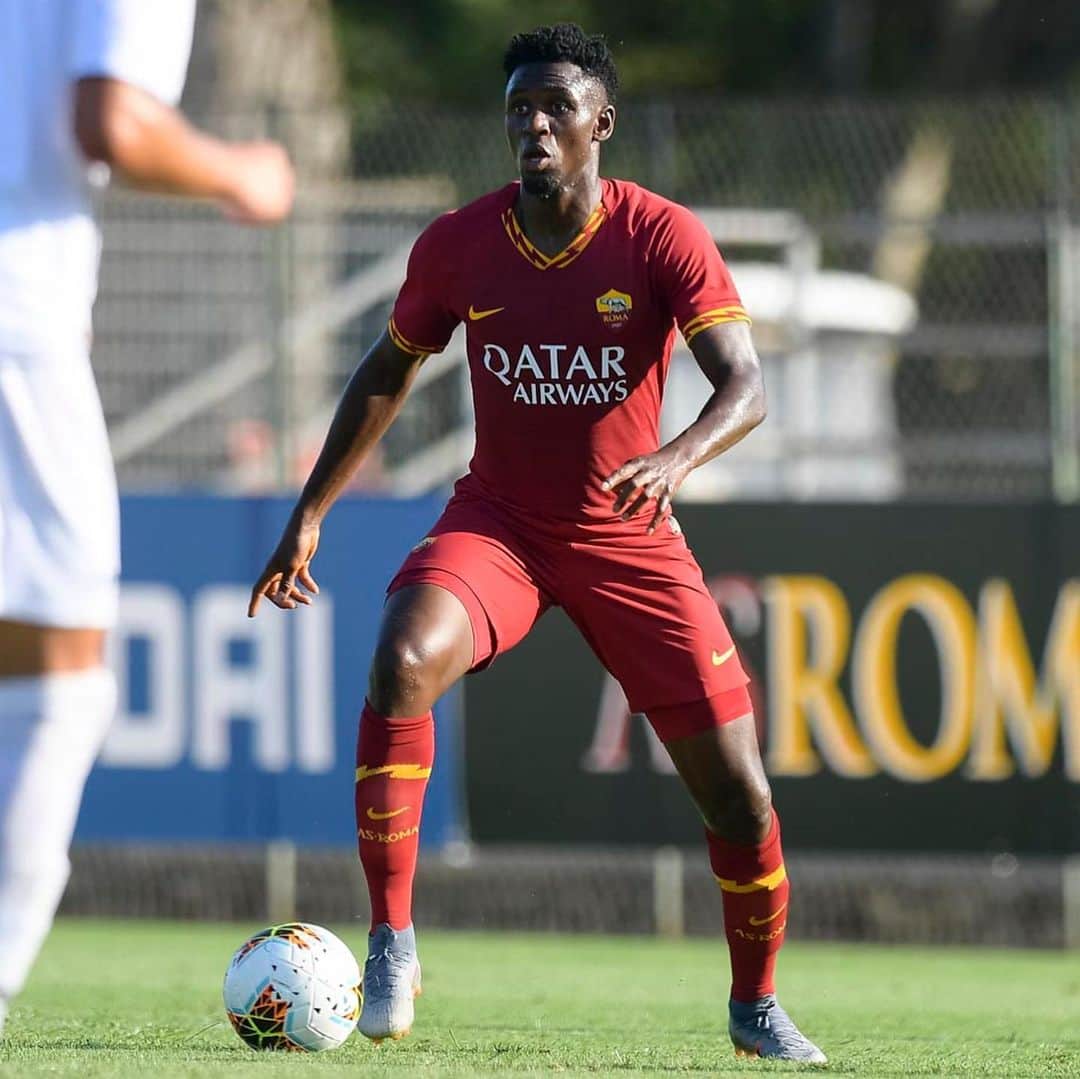 ASローマさんのインスタグラム写真 - (ASローマInstagram)「👏 @ama.diawara.42’s first appearance in #ASRoma colours! 💛❤️」7月25日 20時04分 - officialasroma