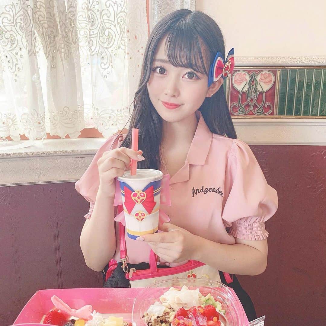 茉井良菜のグルメインスタ