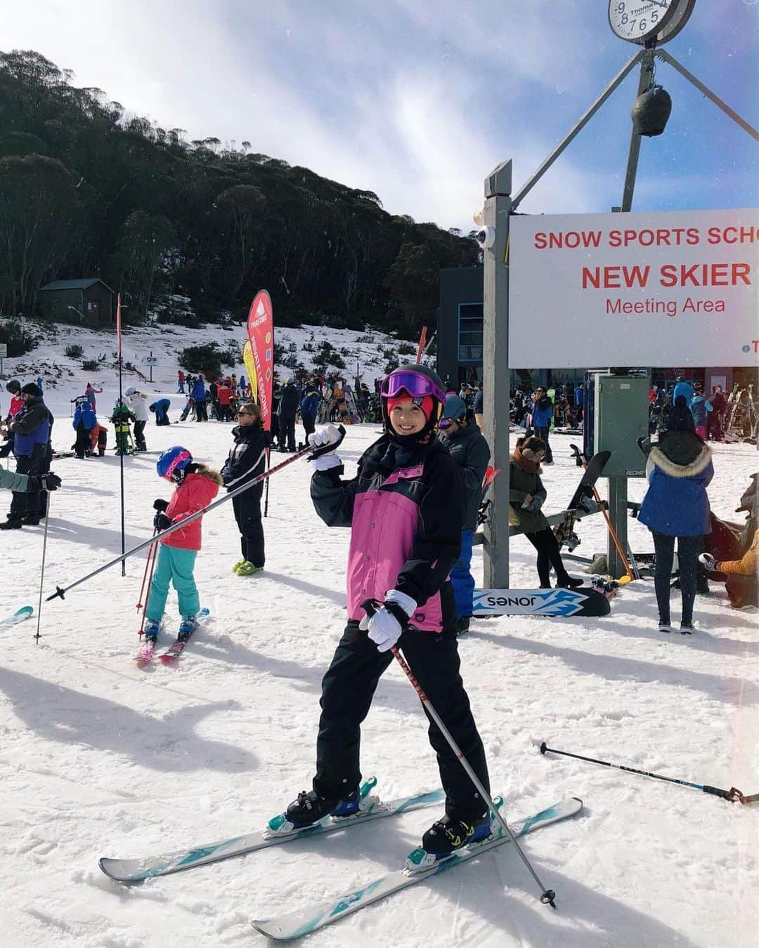 舞川あいくさんのインスタグラム写真 - (舞川あいくInstagram)「The first day!⛷❤️//🇦🇺 オーストラリアは真冬😊 #thredbo #ski #australia #オーストラリア」7月25日 20時55分 - aiku_0817__