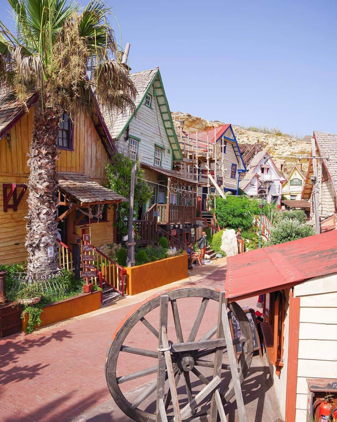 田島知華さんのインスタグラム写真 - (田島知華Instagram)「【Malta🇲🇹Popeye Village】 マルタ旅からちょうど1年。 島内を色々めぐったのですが、こんなところにも行きました😊 マルタ島にあるポパイヴィレッジは 映画『ポパイ』実写版の舞台。 可愛い村と透き通る海はマルタ観光に欠かせません♪ 意外とガイドブックにはあまり載っていないので 要チェックです🔎 Copyright © TAJIHARU  PENTAX K-1 MarkⅡ HD PENTAX-D FA 28-105mmF3.5-5.6ED DC WR _ #たじはるトリップ #TAJIHARU_malta #マルタ #ポパイビレッジ #女子旅 #旅ガール #海外ひとり旅ガールの便利帖 #田島知華 #たじはる #トラベルフォトライター #カメラ女子 #malta #popeyevillage #europe #igerseurope #igersmalta #topeuropephoto #topmaltaphoto #visitmalta #femmetravel #beautifulmatters #wonderful_places #beautifuldestinations #beautifulplace #earthpix #discoverglobe #discoverearth」7月25日 21時04分 - haruka_tajima