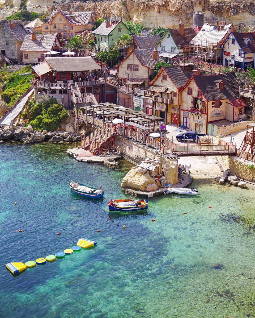 田島知華さんのインスタグラム写真 - (田島知華Instagram)「【Malta🇲🇹Popeye Village】 マルタ旅からちょうど1年。 島内を色々めぐったのですが、こんなところにも行きました😊 マルタ島にあるポパイヴィレッジは 映画『ポパイ』実写版の舞台。 可愛い村と透き通る海はマルタ観光に欠かせません♪ 意外とガイドブックにはあまり載っていないので 要チェックです🔎 Copyright © TAJIHARU  PENTAX K-1 MarkⅡ HD PENTAX-D FA 28-105mmF3.5-5.6ED DC WR _ #たじはるトリップ #TAJIHARU_malta #マルタ #ポパイビレッジ #女子旅 #旅ガール #海外ひとり旅ガールの便利帖 #田島知華 #たじはる #トラベルフォトライター #カメラ女子 #malta #popeyevillage #europe #igerseurope #igersmalta #topeuropephoto #topmaltaphoto #visitmalta #femmetravel #beautifulmatters #wonderful_places #beautifuldestinations #beautifulplace #earthpix #discoverglobe #discoverearth」7月25日 21時04分 - haruka_tajima