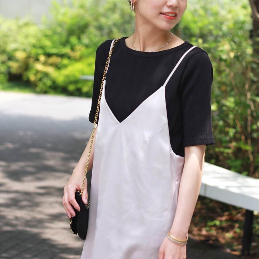 JOURNAL STANDARD relumeさんのインスタグラム写真 - (JOURNAL STANDARD relumeInstagram)「﻿ ﻿ ﻿ 2019 FW﻿ FASHION FORECAST 👗🌦﻿ ﻿ 今期のrelumeでは、きちんと見せたい日も、アクティブな日も、気分に対応して大人っぽく着映えて見せてくれる秋冬のトレンドアイテムを多く揃えております。﻿ ﻿ そんな中でも入荷したばかりの、おすすめアイテムをご紹介💫﻿ ﻿ ﻿ key word 01﻿ [jump suit / no.19040462920030]﻿ ﻿ key word 02﻿ [one shoulder / no.19040462930030] ﻿ ﻿ key word 03﻿ [back open / no.19040462910030]﻿ ﻿ key word 04﻿ [camisole one-piece / no.19040462000410] ﻿ ﻿ ﻿ ﻿ #jumpsuit﻿ #oneshoulder﻿ #backopen﻿ #camisoledress﻿ #ジャンプスーツ﻿ #ワンショルダー﻿ #サロペット﻿ #ワンショルダーサロペット﻿ #キャミソール﻿ #キャミソールワンピース﻿ #ジャーナルスタンダードレリューム﻿ #ベイクルーズ﻿ #19fw﻿ #ladys﻿ #trend﻿ #baycrews﻿ #relume﻿ #journalstandardrelume﻿ ﻿ ﻿」7月25日 21時20分 - js_relume