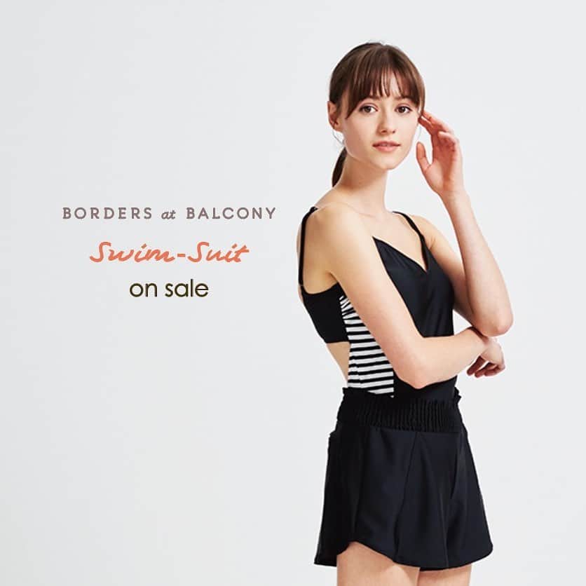 BORDERS at BALCONYのインスタグラム：「そろそろ夏本番...⁠⠀ ⁠⠀ 皆さま、水着の準備はできていますか？⁠⠀ ⁠⠀ @bordersatbalcony_official のSWIM SUITは、今だけセール価格になっています！今年の夏はぜひビーチでもボーダールックに挑戦してください⁠⠀」