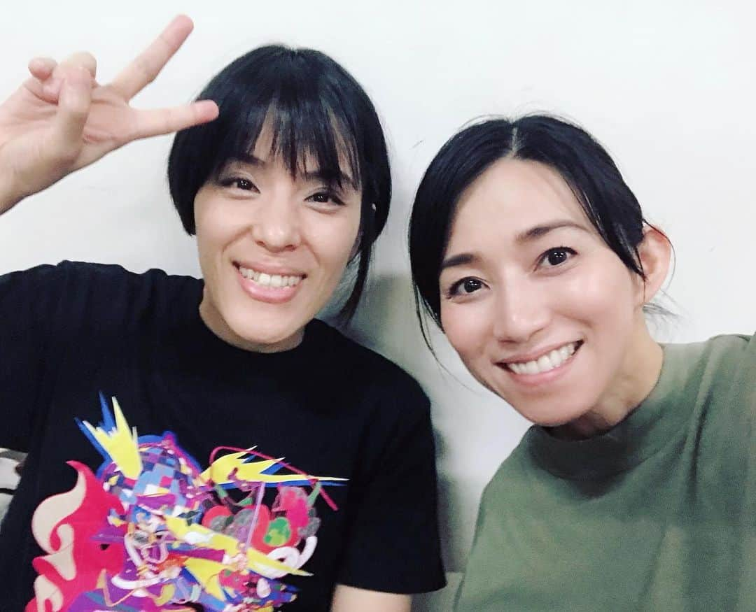 川田希さんのインスタグラム写真 - (川田希Instagram)「大好きな小玉久仁子嬢と😊 もう何度目の共演になるだろうか〜。 親友の役もやりましたねぇ。 今回は学生時代からの腐れ縁の役。 楽しいぜぃ！！！ ピウス企画「ヒューマンエラー」 8/8〜18@中野ザ・ポケット https://ameblo.jp/stpius/entry-12465280659.html」7月26日 0時08分 - nozomikawata