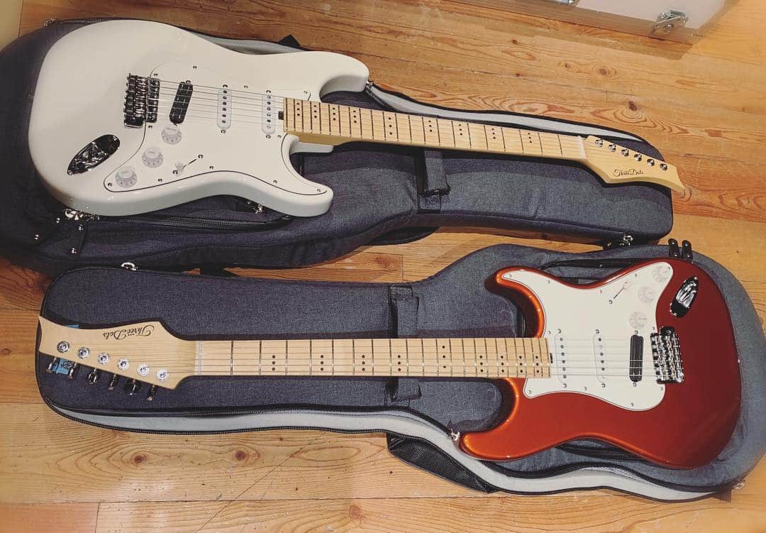 増崎孝司さんのインスタグラム写真 - (増崎孝司Instagram)「Newest brand “ThreeDots Guitars”」7月26日 0時47分 - takashimasuzaki