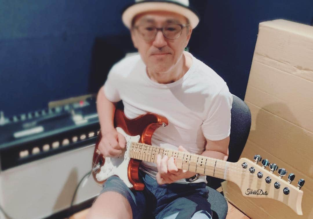 増崎孝司さんのインスタグラム写真 - (増崎孝司Instagram)「Newest brand “ThreeDots Guitars”」7月26日 0時47分 - takashimasuzaki