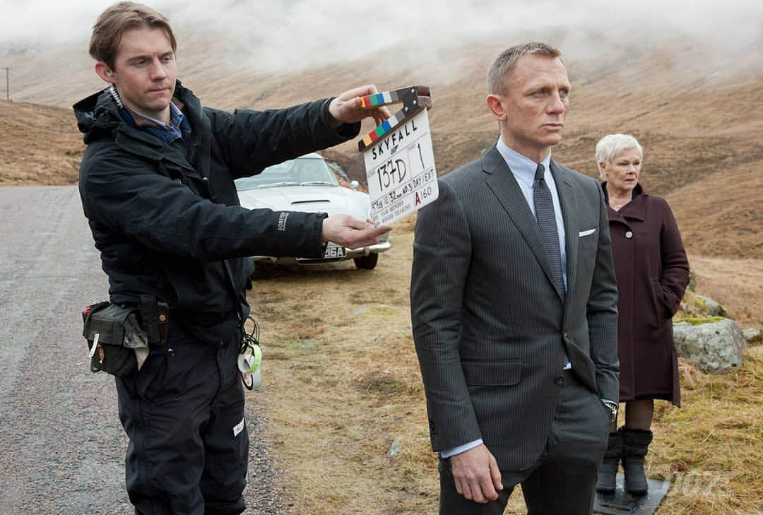 James Bond 007さんのインスタグラム写真 - (James Bond 007Instagram)「Daniel Craig primed for action on SKYFALL (2012) and SPECTRE (2015). #007 #JamesBond #DanielCraig」7月26日 1時01分 - 007