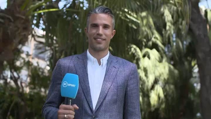ロビン・ファン・ペルシのインスタグラム：「Really excited to finally announce that I’ll be joining the @btsport team this season as a pundit alongside some great personalities.」