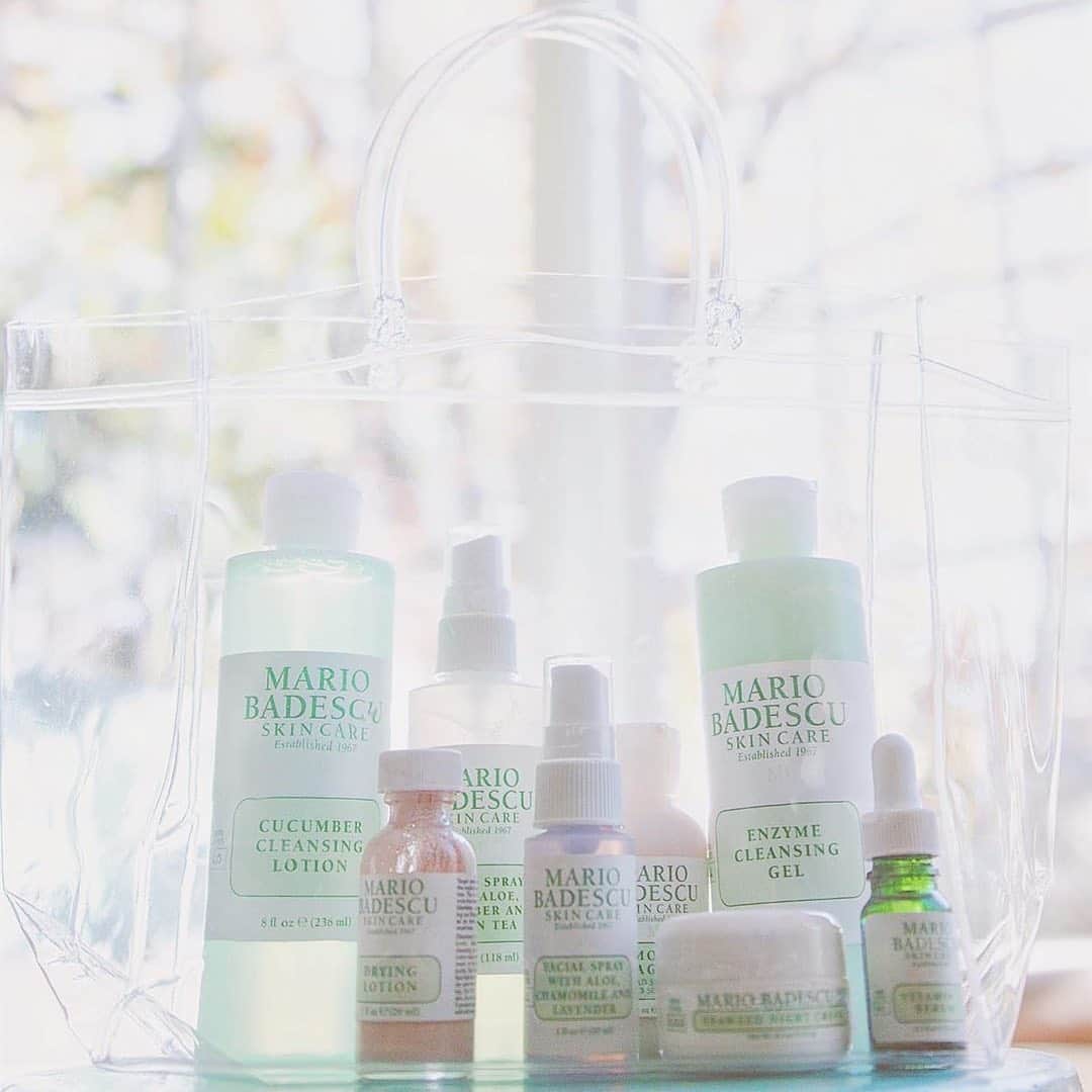 Urban Outfittersさんのインスタグラム写真 - (Urban OutfittersInstagram)「Forever a staple: @mariobadescu products are 25% off today only, online only. #UOBeauty via @UOSeattle @jacinta_clair」7月26日 1時05分 - urbanoutfitters