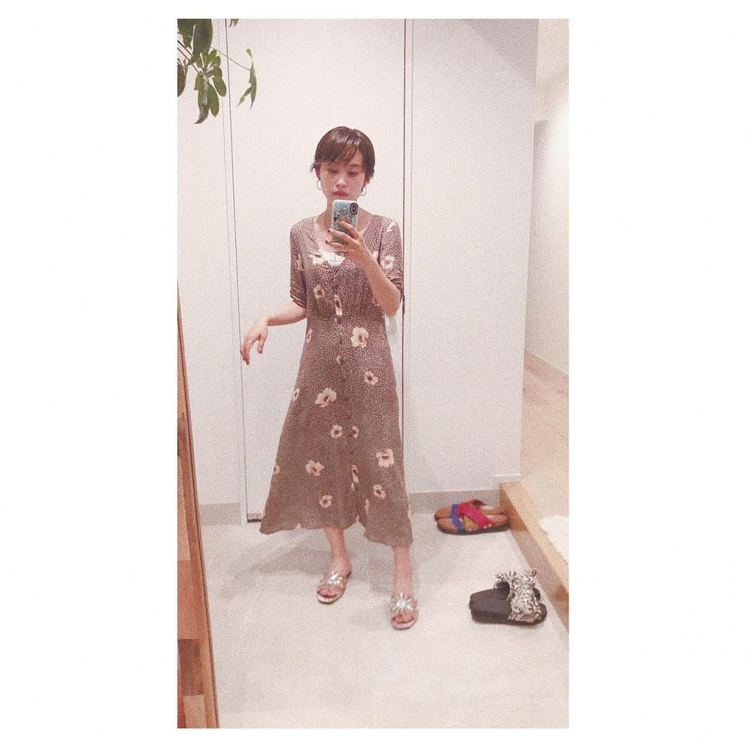 高橋愛さんのインスタグラム写真 - (高橋愛Instagram)「じゃらじゃら ㅤㅤㅤㅤㅤㅤㅤㅤㅤㅤㅤㅤㅤ ㅤㅤㅤㅤㅤㅤㅤㅤㅤㅤㅤㅤㅤ #今日のたかはし #エイチアンドエム #hm #ネックレス  ㅤㅤㅤㅤㅤㅤㅤㅤㅤㅤ」7月26日 1時05分 - i_am_takahashi