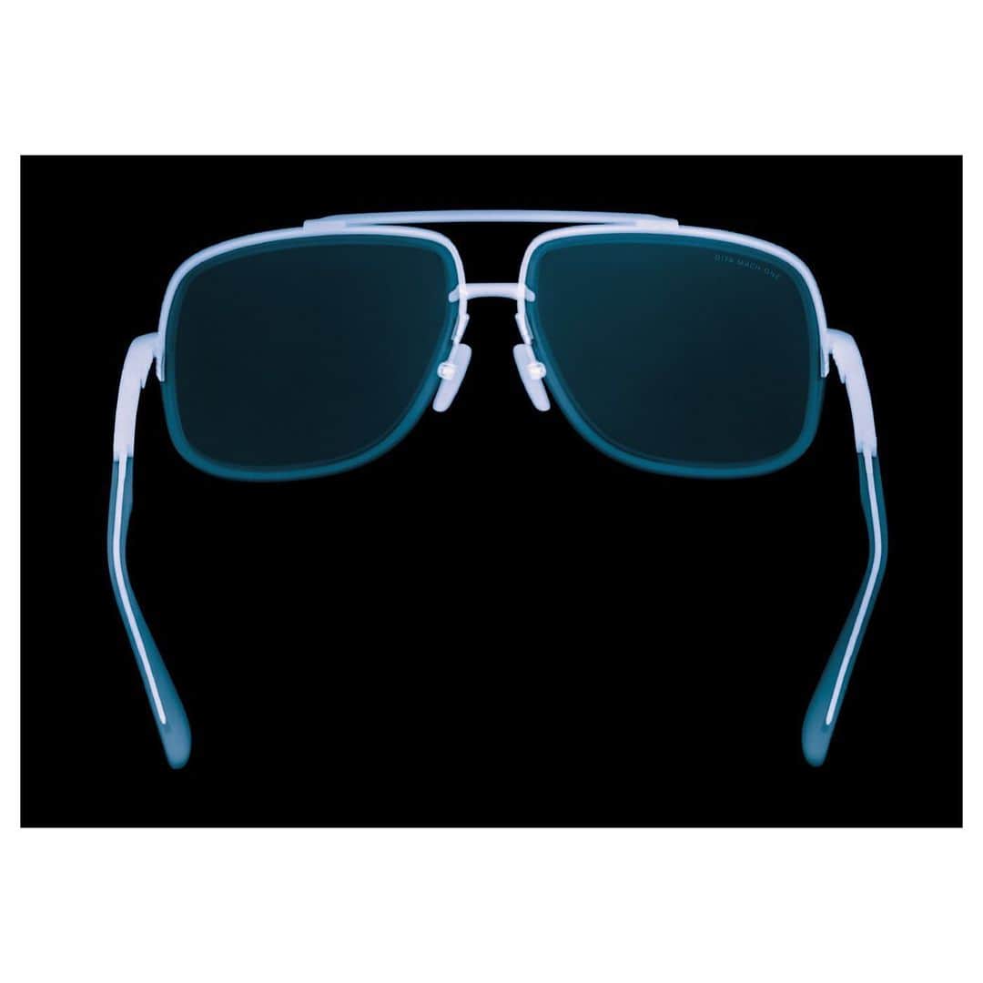 ディタのインスタグラム：「We commissioned x-ray artist @hughturvey to celebrate the unseen craft of iconic #DITA frames with an exclusive series of x-ray images — see more on dita.com/world via the link in bio  #MachOne #DITAeyewear #DITAsunglasses」