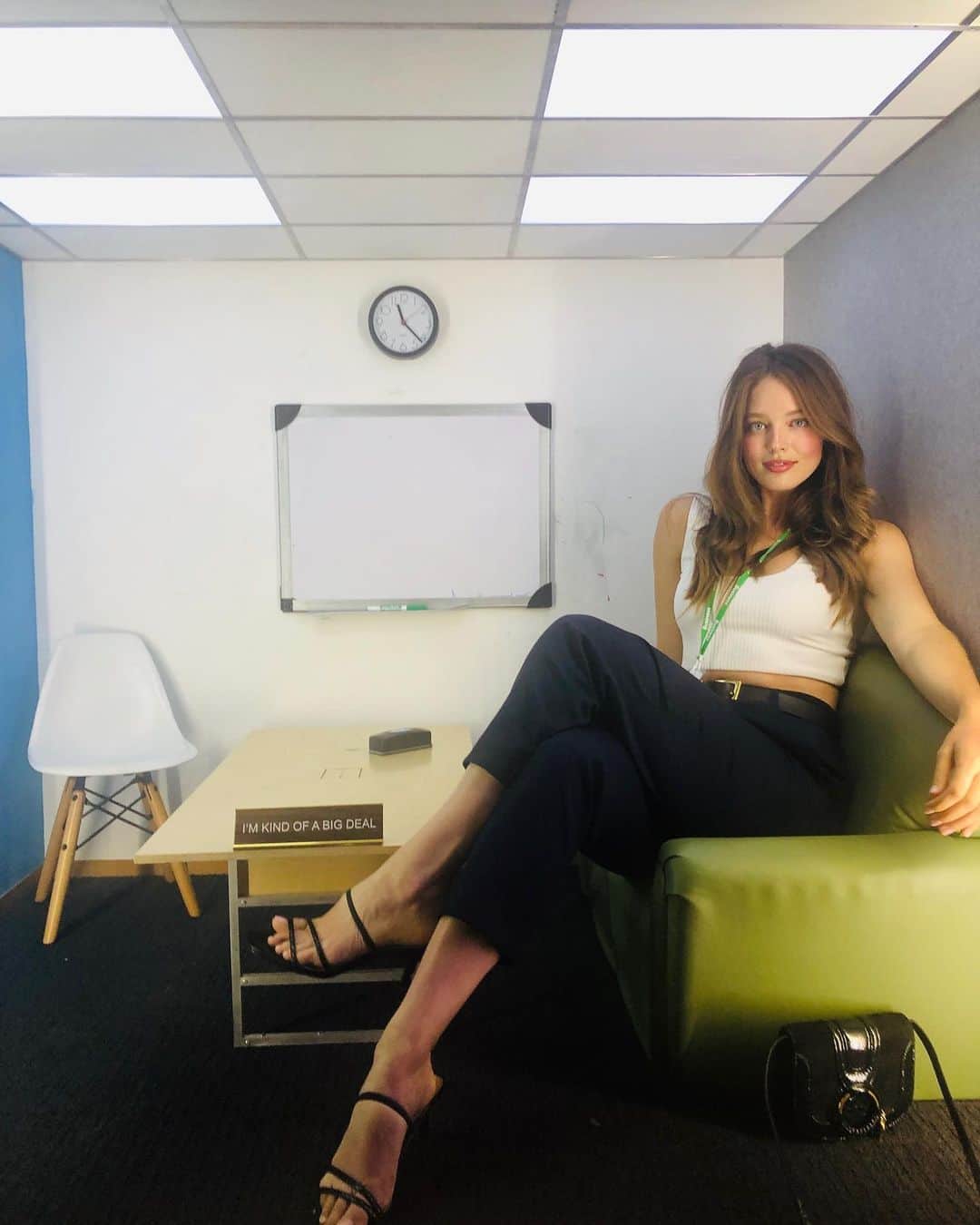 エミリー・DiDonatoのインスタグラム：「I won’t lie this tiny office is giving me flashbacks to being 5’10 in the 5th grade 😂 thanks for having me @instagram」