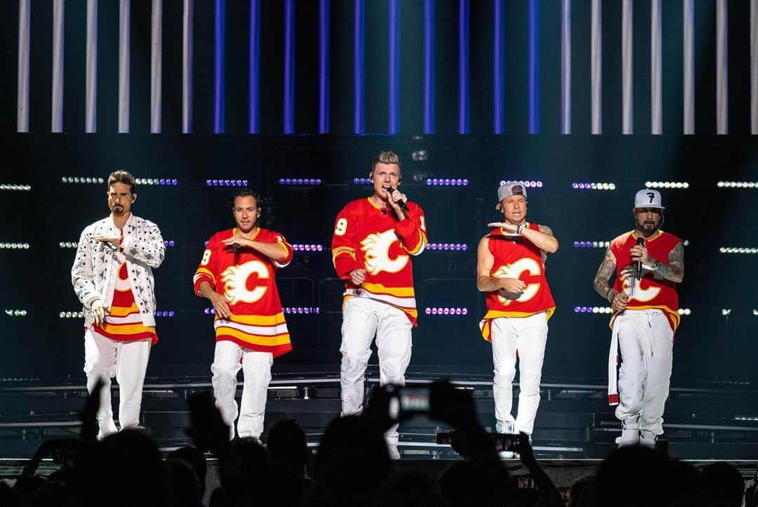 backstreetboysさんのインスタグラム写真 - (backstreetboysInstagram)「Calgary your energy was surreal! Thanks for having us! #BSBCAL #DNAWorldTour」7月26日 2時52分 - backstreetboys