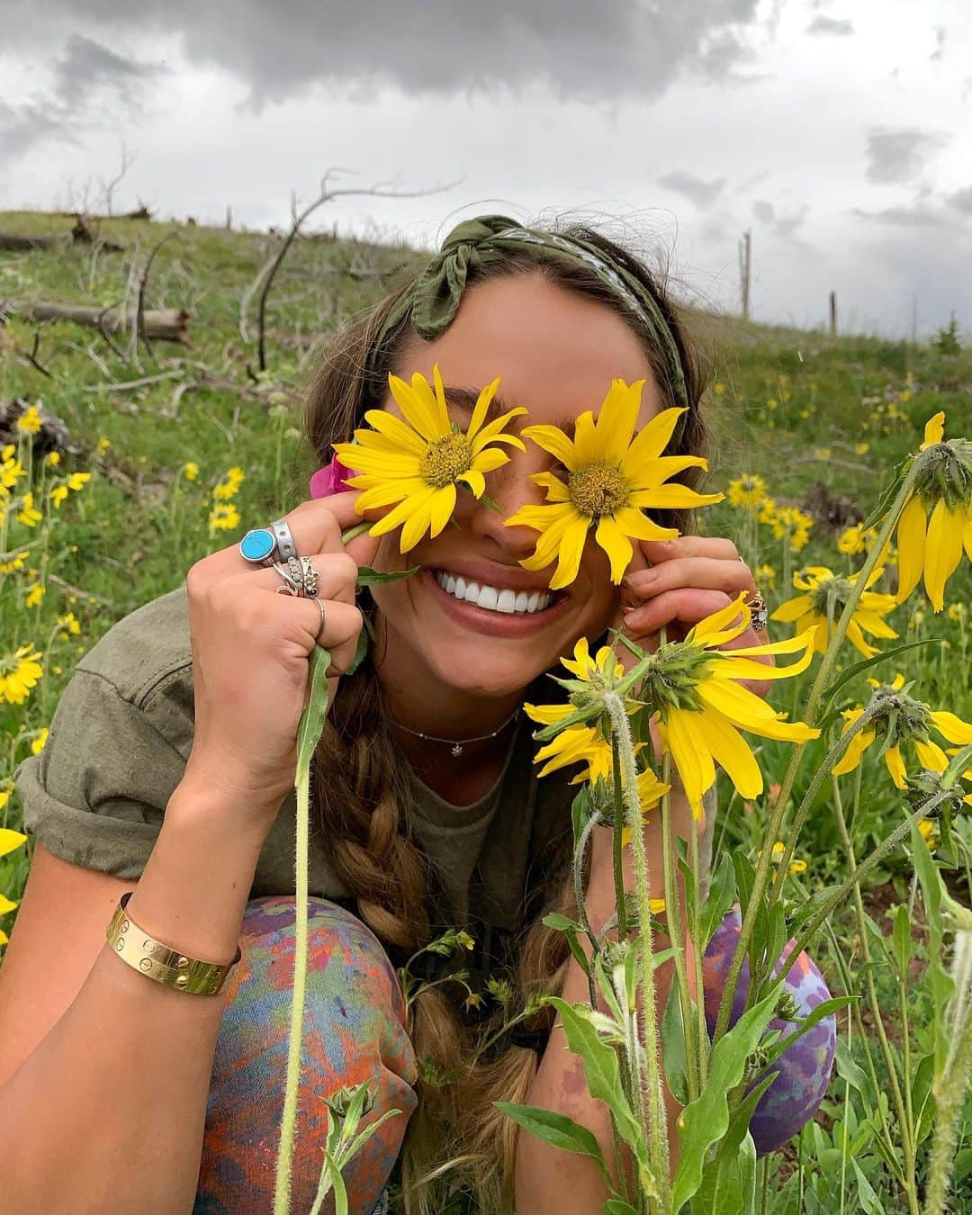 Sommer Rayさんのインスタグラム写真 - (Sommer RayInstagram)「sorry i’ve been MIA guysss i’ve been camping with my fam with no service living my best lifeeee! 🌻 lots of pics to come 😚」7月26日 3時07分 - sommerray