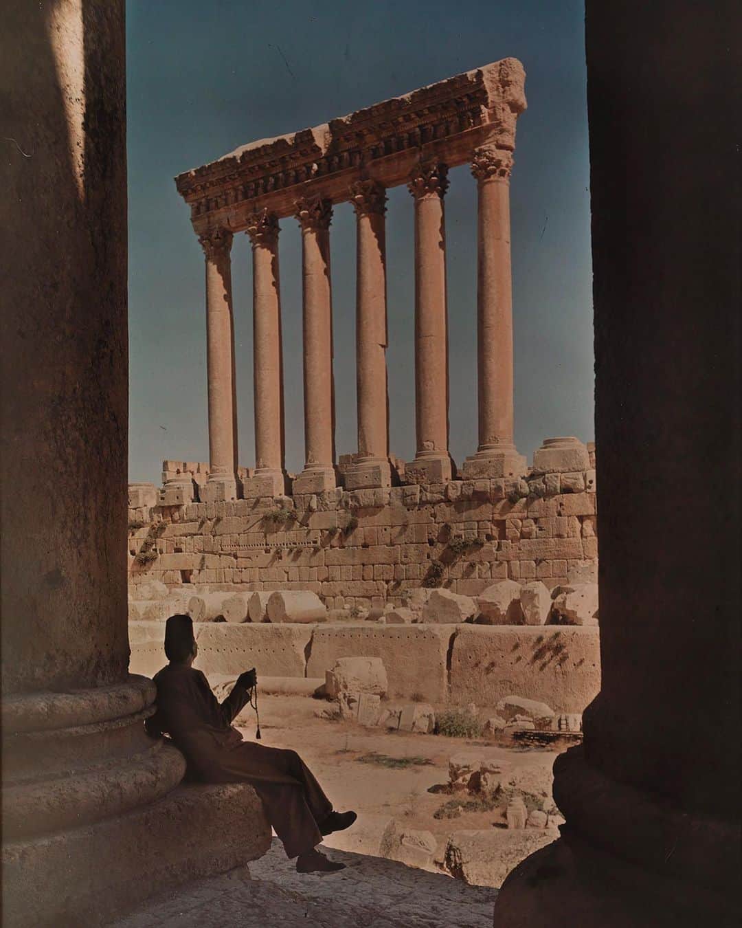 National Geographic Creativeさんのインスタグラム写真 - (National Geographic CreativeInstagram)「Photo by W. Robert Moore | The six columns of the Temple of Jupiter in Baalbek, Lebanon. This image was captured in October 1938. #ThrowBackThursday #Lebanon #TempleOfJupiter」7月26日 4時48分 - natgeointhefield