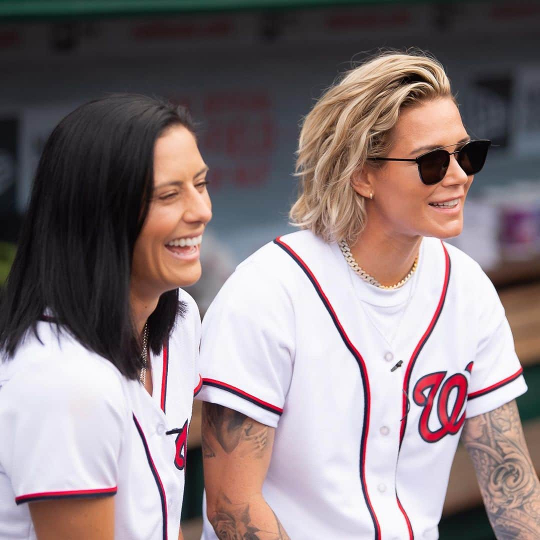 ワシントン・ナショナルズさんのインスタグラム写真 - (ワシントン・ナショナルズInstagram)「Ali Krieger and Ashlyn Harris are in the best shape of their lives. 🥇🇺🇸」7月26日 4時40分 - nationals