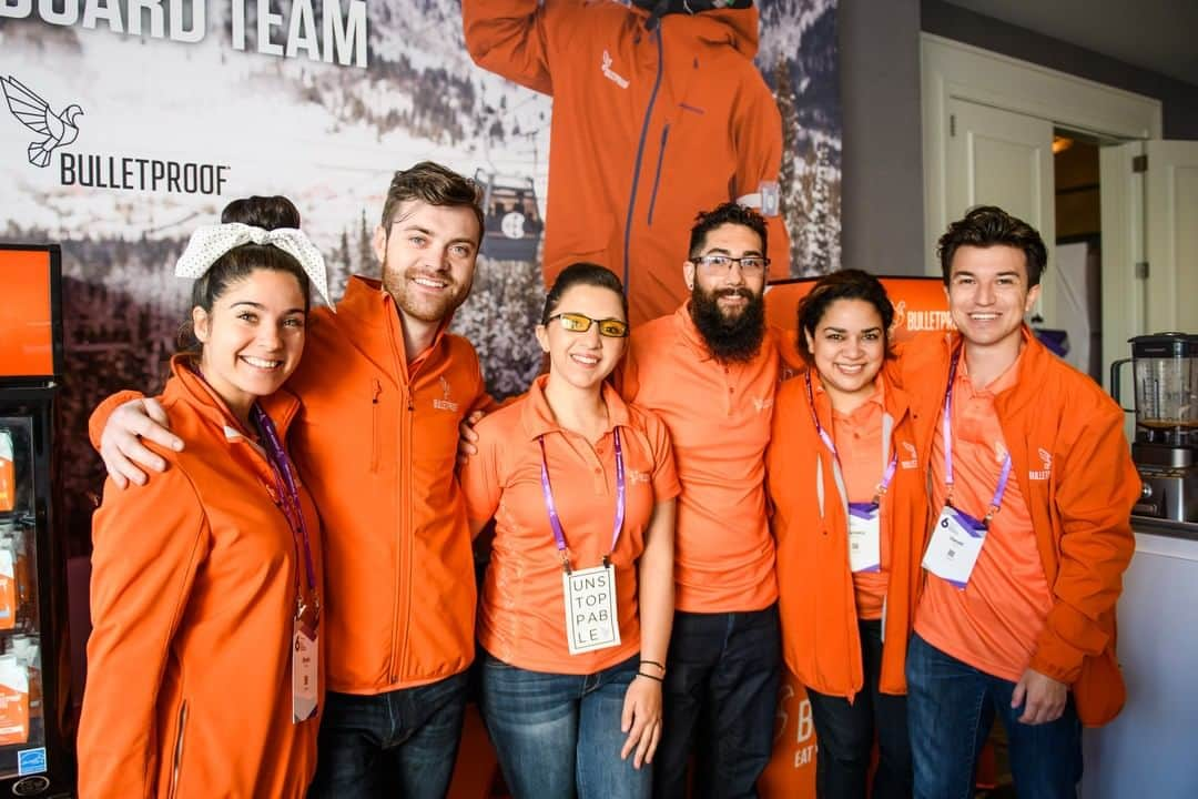 デイヴ・アスプリーさんのインスタグラム写真 - (デイヴ・アスプリーInstagram)「#TBT to our 6th Annual #BiohackingConference at the @BeverlyHilton ⁠ ⁠ The #SpiritOfTheOrange pictured here are really the unsung #SuperHuman heros of all of our demos. Long hours driving or flying to venues, build out, load-in, product displays, and simply taking a second to smile at a passerby the Spirit of the Orange is shining thru all the time. So the next time you're in a Target, Wal-Mart, Whole Foods, Costco...wherever you see #TheOrange give a smile or hug or hand. It's what being #Bulletproof is all about. ⁠ ⁠ Immense #gratitude for you team. You are the ones making it possible to #upgrade each person one by one! 🙏🙏🙏」7月26日 5時45分 - dave.asprey