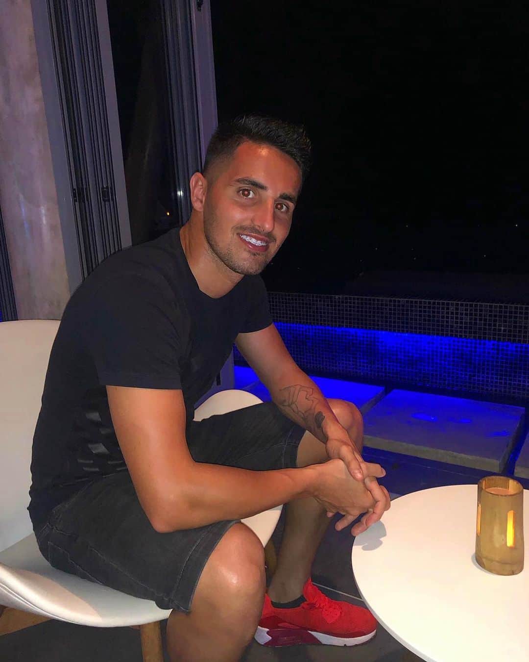 ウーゴ・ヴィエイラのインスタグラム：「Muito obrigado pelas mensagens e felicitações de feliz aniversário😊🙏 Thank you all for many birthday wishes you have sent me,it made my day more special😊🙏😘 沢山のお祝いのメッセージありがとうございます、今後とも応援よろしくお願いします！😊🙏😘」