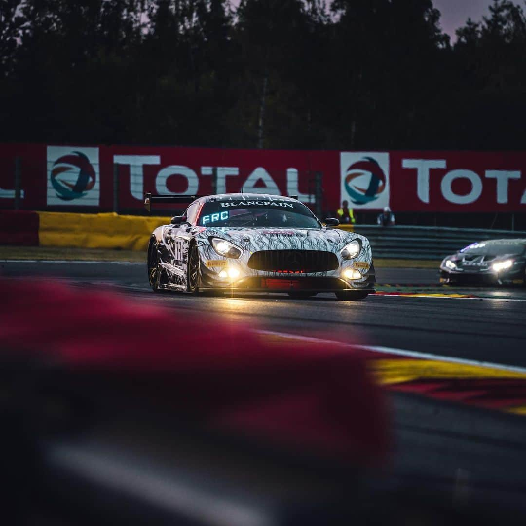 Mercedes AMGさんのインスタグラム写真 - (Mercedes AMGInstagram)「First track day at @circuit_spafrancorchamps. Practice and qualifying sessions for the @total24hoursofspa are done. We’re happy to have three Mercedes-AMG GT3s qualified for the Super Pole tomorrow. Stay tuned! #Spa24H #BlancpainGT #IntGTC #MercedesAMG #AMG #AMGGT3 #DrivingPerformanace」7月26日 7時08分 - mercedesamg