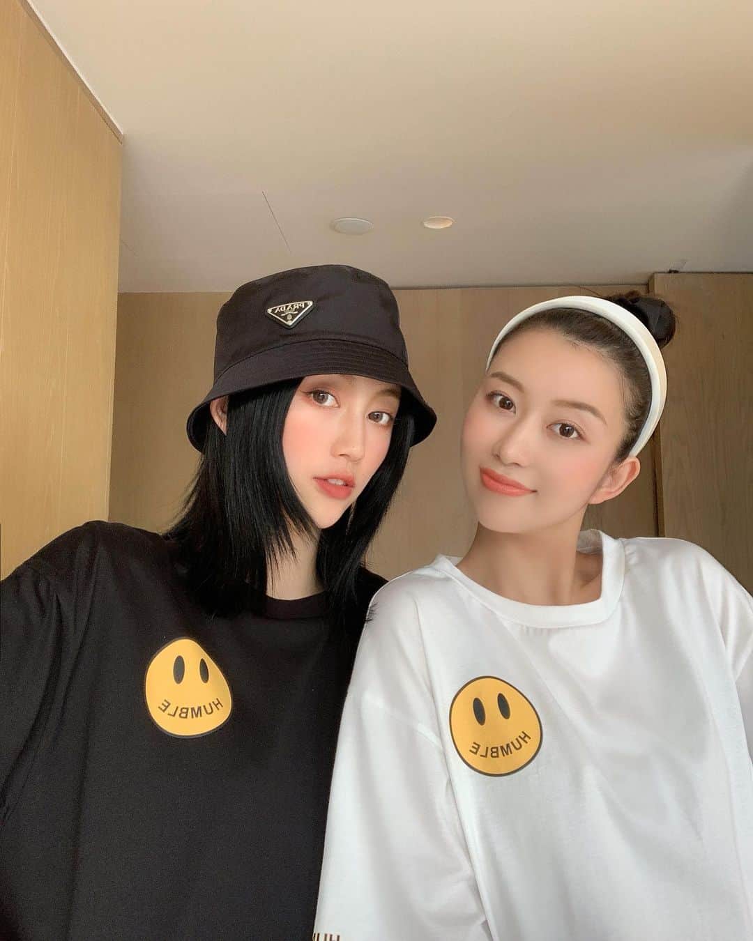 チン・インヒのインスタグラム：「👧🏻👱🏻‍♀️」