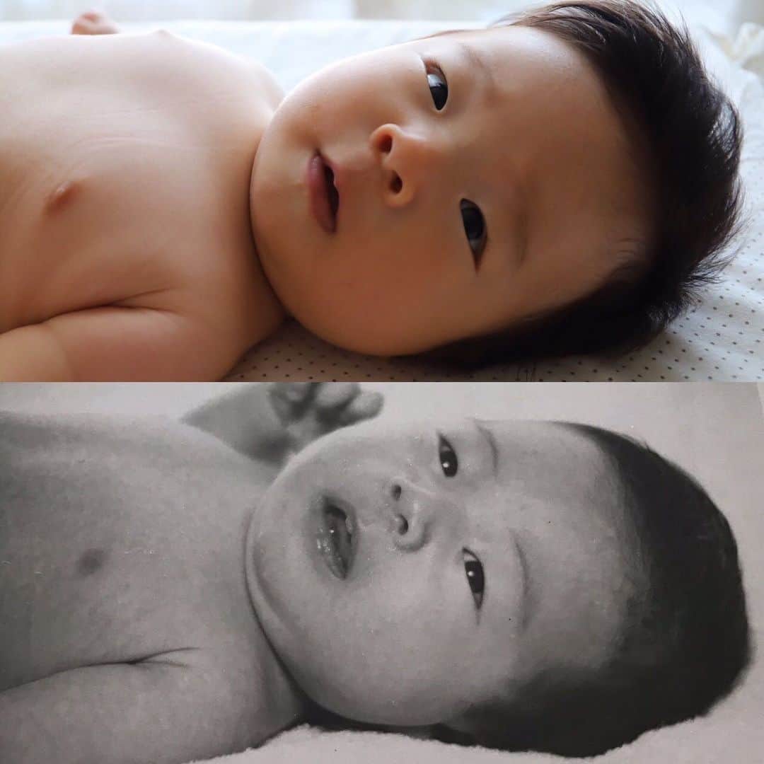 村田毅のインスタグラム：「We aren’t twins 👯‍♀️ . #生後2ヶ月の僕 と #生後3ヶ月の藏之助 #元気に育ってくれてありがとう」