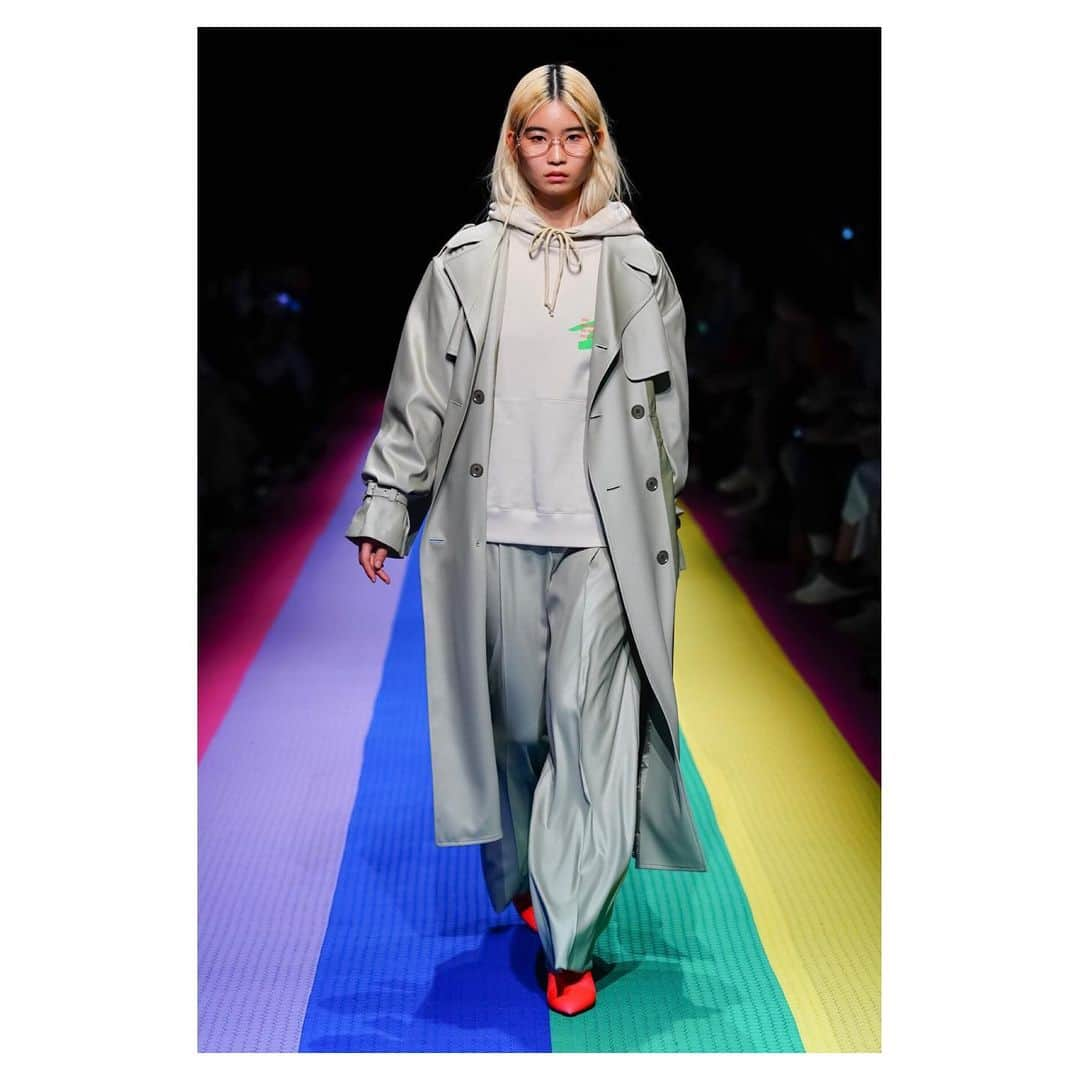 tiit tokyoさんのインスタグラム写真 - (tiit tokyoInstagram)「2019 autumn/winter ”Voice” #tiittokyo #amazonfashionweektokyo」7月26日 17時47分 - tiit_tokyo