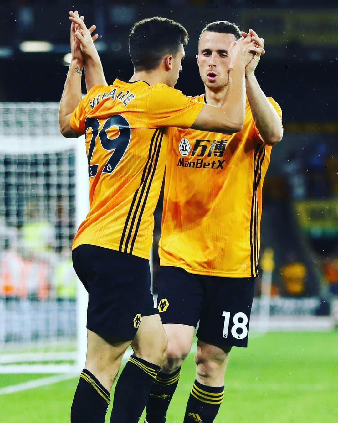 プレミアリーグさんのインスタグラム写真 - (プレミアリーグInstagram)「Goals from Diogo Jota and Ruben Vinagre put @wolves in control of their #EuropaLeague qualifier 🇪🇺 #Wolves #UEL #PL #PremierLeague」7月26日 17時48分 - premierleague