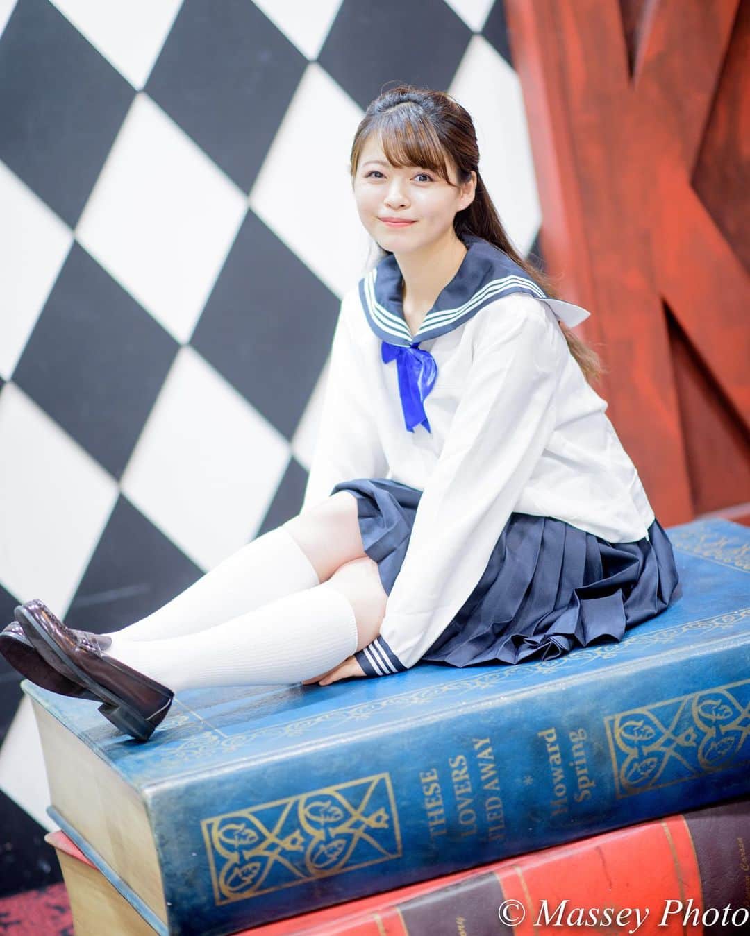のインスタグラム：「. . . 「ハコスタジアム東京」で撮った写真です。 モデルは、ひかりちゃんです。 It is a picture taken in the studio “HACO STADIUM TOKYO.one”. Her name is Hikari. . . #ポートレート #ポートレート女子 #ポートレートモデル #ポートレート撮影 #ポートレート部 #ポートレイト #ポトレ #被写体 #モデル #被写体モデル #写真部 #東京カメラ部 #サロンモデル #セーラー服 #撮影会モデル #撮影会の女神さま #portrait #excellent_portraits #girlsphoto #cute #lovers_nippon_portrait #portrait_perfection #portraitphotography #japanesegirl #japanesemodel #model #tokyogirl #good_portraits_world #모델촬영 #인물사진」