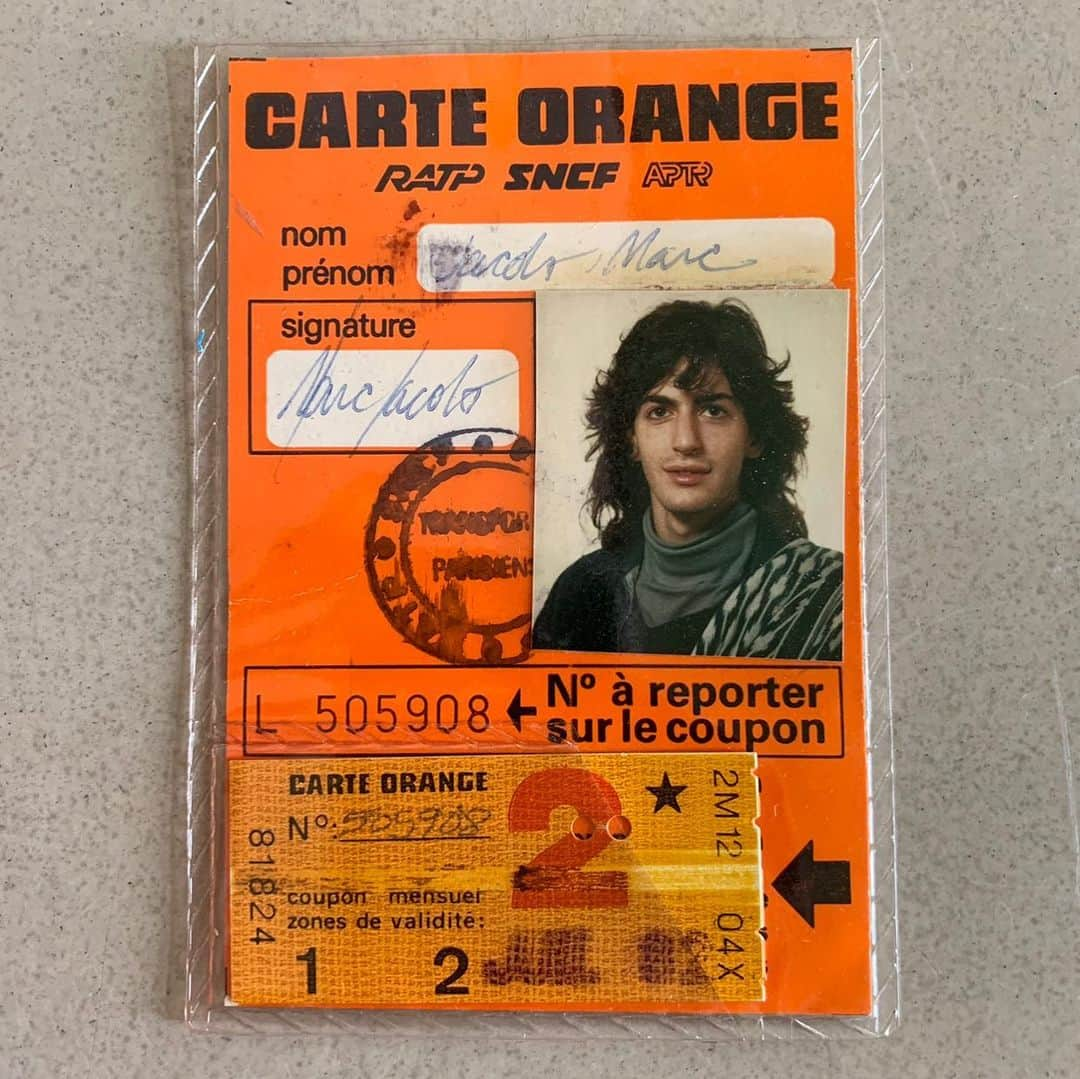 マーク・ジェイコブスさんのインスタグラム写真 - (マーク・ジェイコブスInstagram)「Throw (way the f**k) back Thursday 1981-1983. Student Id’s and Carte Orange to ride the metro in Paris. #whatadragitisgettingold #timemarcheson #noregrets #lovemypastlovemypresent #looksthrutheyears #gratefulnothateful」7月26日 9時38分 - themarcjacobs