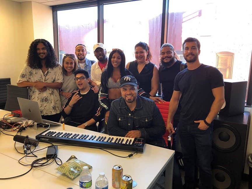 Broadcast Music, Inc.さんのインスタグラム写真 - (Broadcast Music, Inc.Instagram)「This year along with @warnerchappell_latin , we hosted the 6th annual “Write On” song camp in collaboration with Warner Music Group. The camp is designed to foster avant-garde collaborations and push the participants to break free from genre conventions, allowing for experimentation among artists, songwriters and producers who might not have otherwise worked together. Photo credit📸: @andrekdoll @lotusvisualarts」7月26日 9時55分 - bmi