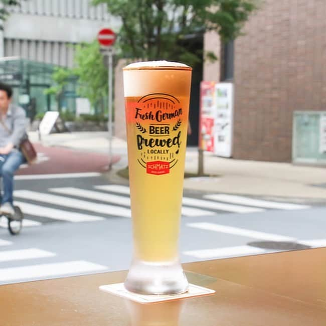 【ビール女子 -Beergirl.net-】さんのインスタグラム写真 - (【ビール女子 -Beergirl.net-】Instagram)「🍺皆さんは「ケルシュ」というビールのスタイルをご存知ですか？﻿ ﻿ 👉「ケルシュ」は、エールビールならではの華やかな香りと爽やかな口当たりが楽しめる、夏におすすめのビアスタイルです。﻿ ﻿ 👉今回は、ドイツでうまれたケルシュの特性をイラストで分かりやすく解説します！﻿ ﻿ 👉さらに記事後半では、おいしいケルシュ・スタイルの樽生を期間限定で提供している「シュマッツ」についてご紹介。ケルシュの魅力を知ることで、あなたのビールの世界がもっと広がるはず。﻿ ﻿ 👉さらに詳しくはビール女子サイトの記事よりどうぞ。 @beergirl_net﻿ ﻿ ﻿ #シュマッツ #ビール女子 #ビール女子会 #ドイツビール #クラフトビール #ケルシュ #pr」7月26日 9時59分 - beergirl_net